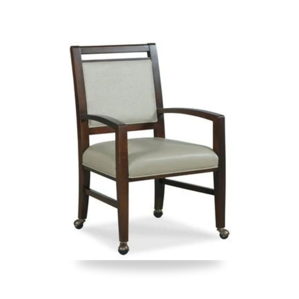 كرسي جلوس بتصميم أنيق - Product OverviewPreston Arm Chair كرسي - من Fairfield Chair