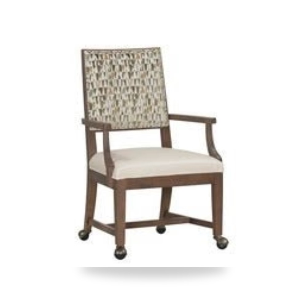 كرسي جلوس بتصميم أنيق - Product OverviewPortia Arm Chair كرسي بورتيا - من Fairfield Chair
