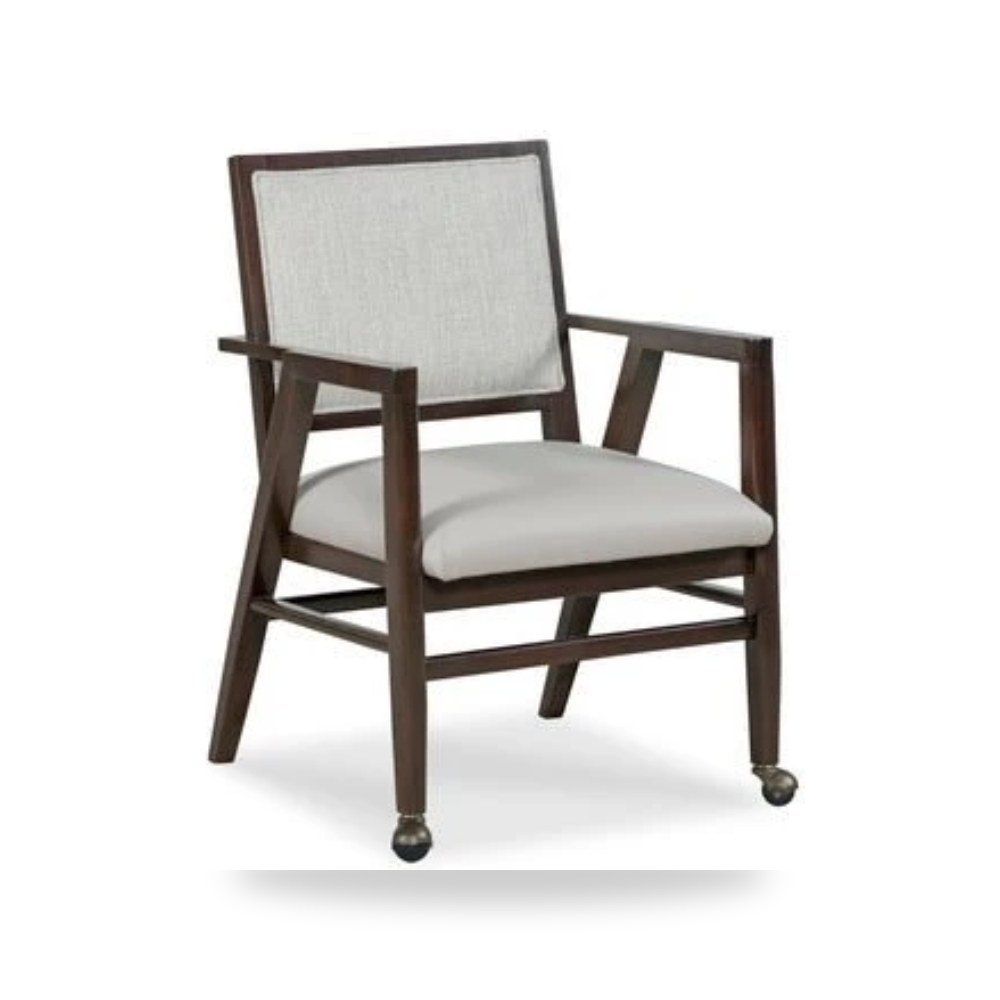 كرسي جلوس بتصميم أنيق - Product OverviewGates Arm Chair كرسي جيتس - من Fairfield Chair