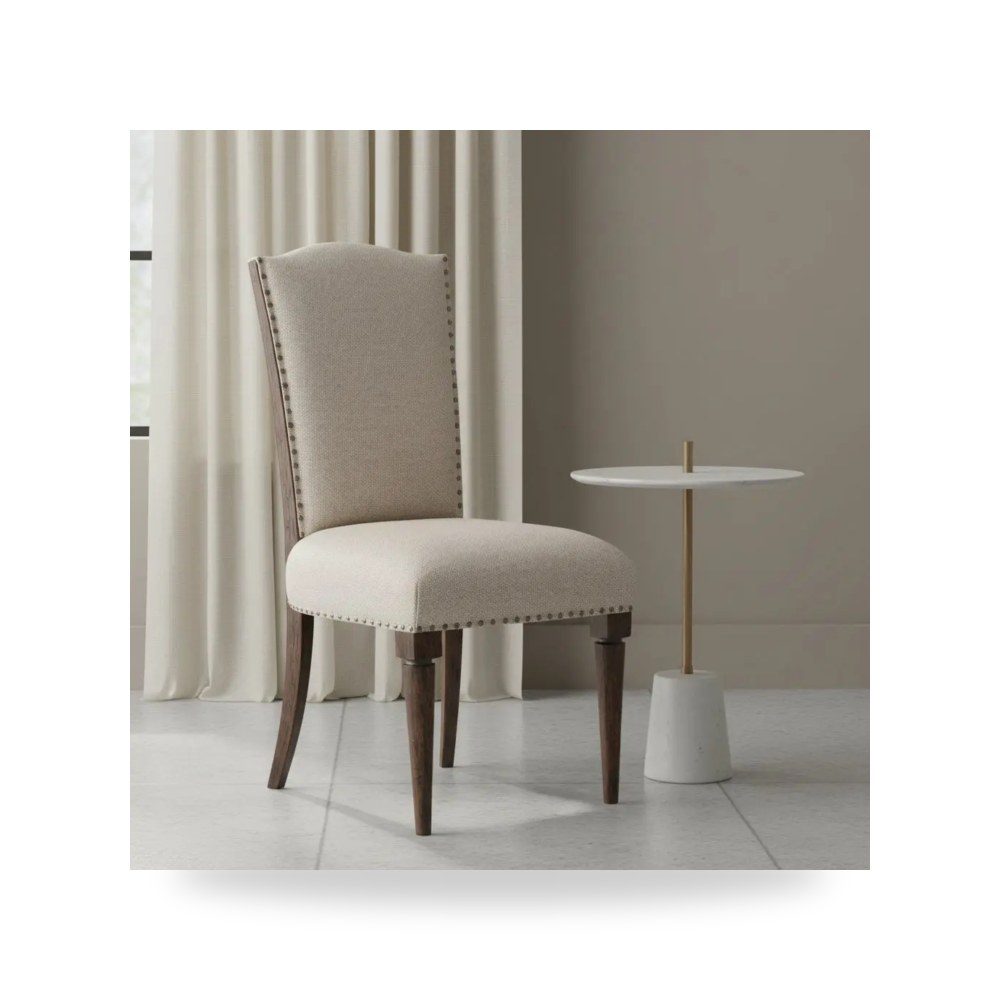 كرسي جلوس بتصميم أنيق - كرسي أحمر Roslyn County معتمد - من Hooker Furniture