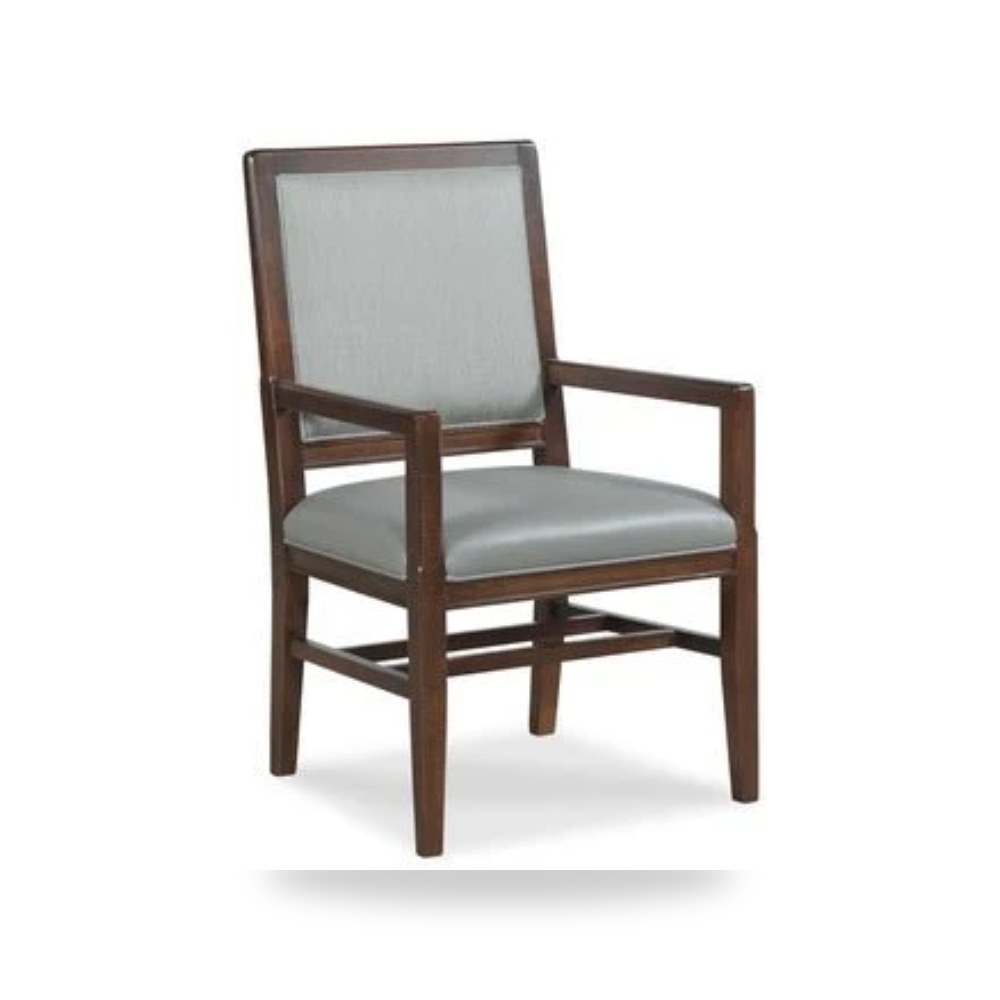 كرسي جلوس بتصميم أنيق - Product OverviewBrady Arm Chair كرسي برادي - من Fairfield Chair