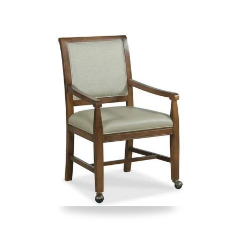 كرسي جلوس بتصميم أنيق - Product OverviewChatham Arm Chair كرسي تشاتام - من Fairfield