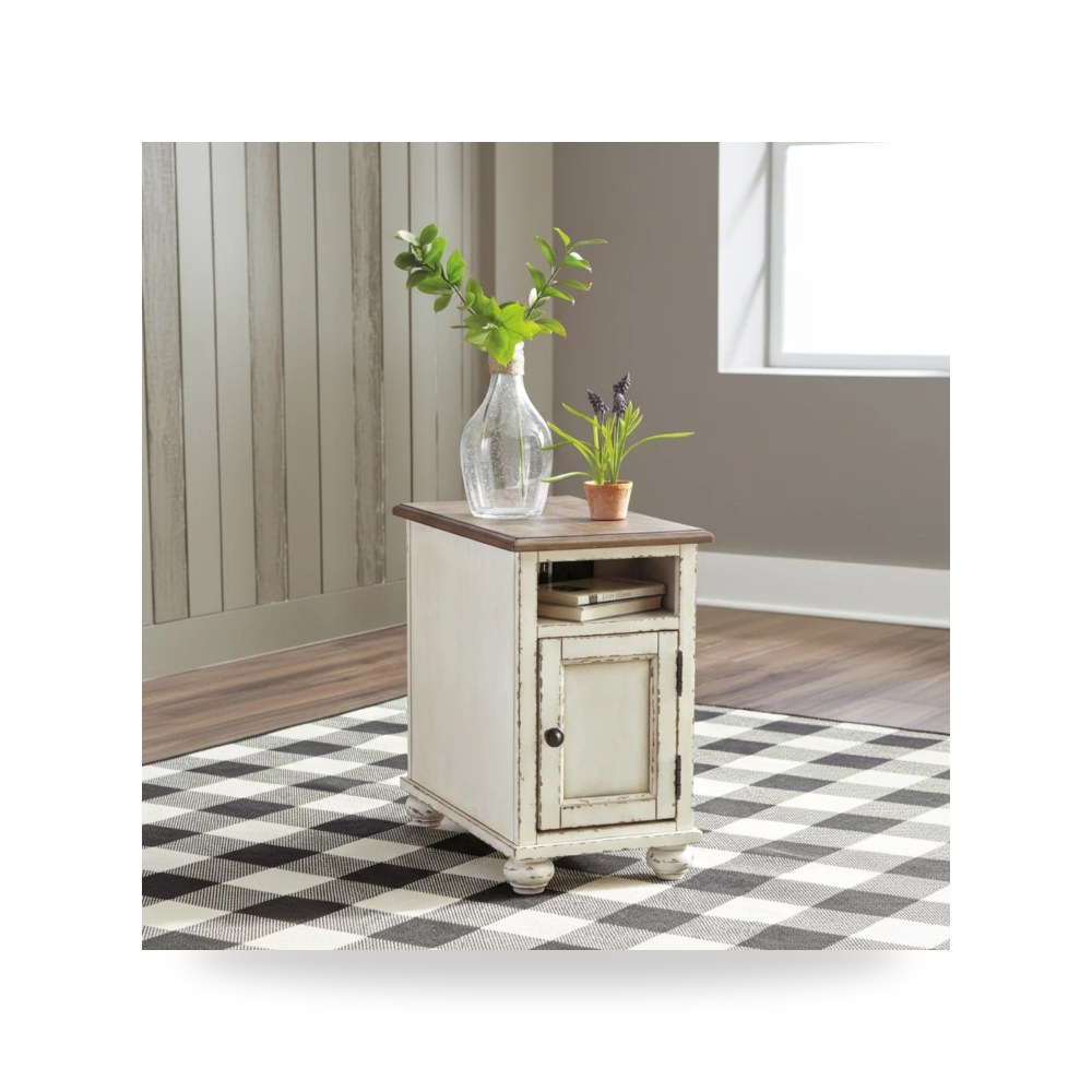 طاولة جانبية Realyn Chairside موديل T523-7