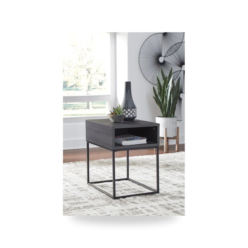 طاولة جانبية Yarlow آشلي Ashley Furniture موديل T215-3