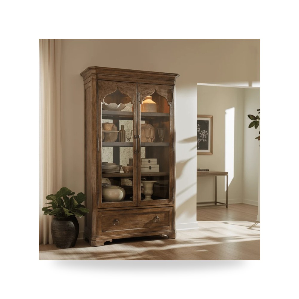 Americana Display Cabinet خزانة عرض Hooker