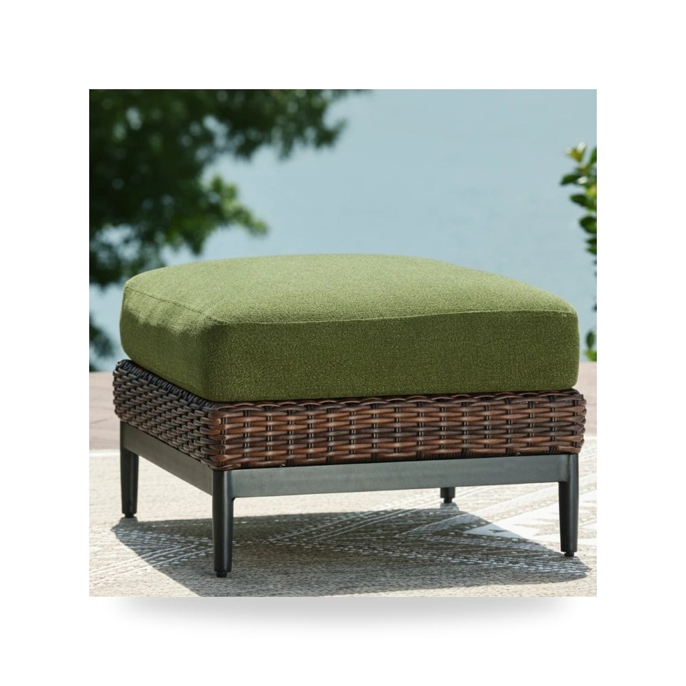 بوف ومسند قدم عثماني - Horizon Hall Outdoor Ottoman with Cushion
