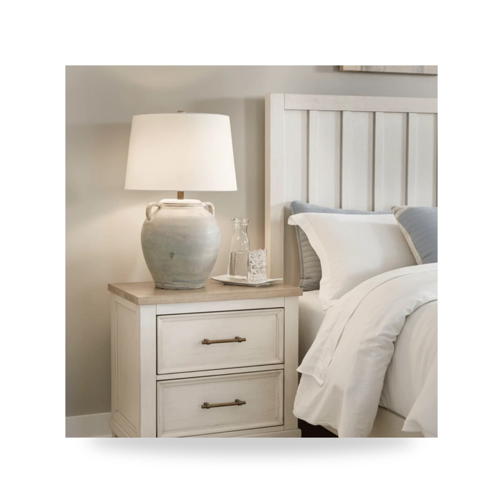 أثاث غرف نوم وأسرّة - كومودينو Shaybrock Ashley - طراز B683-92