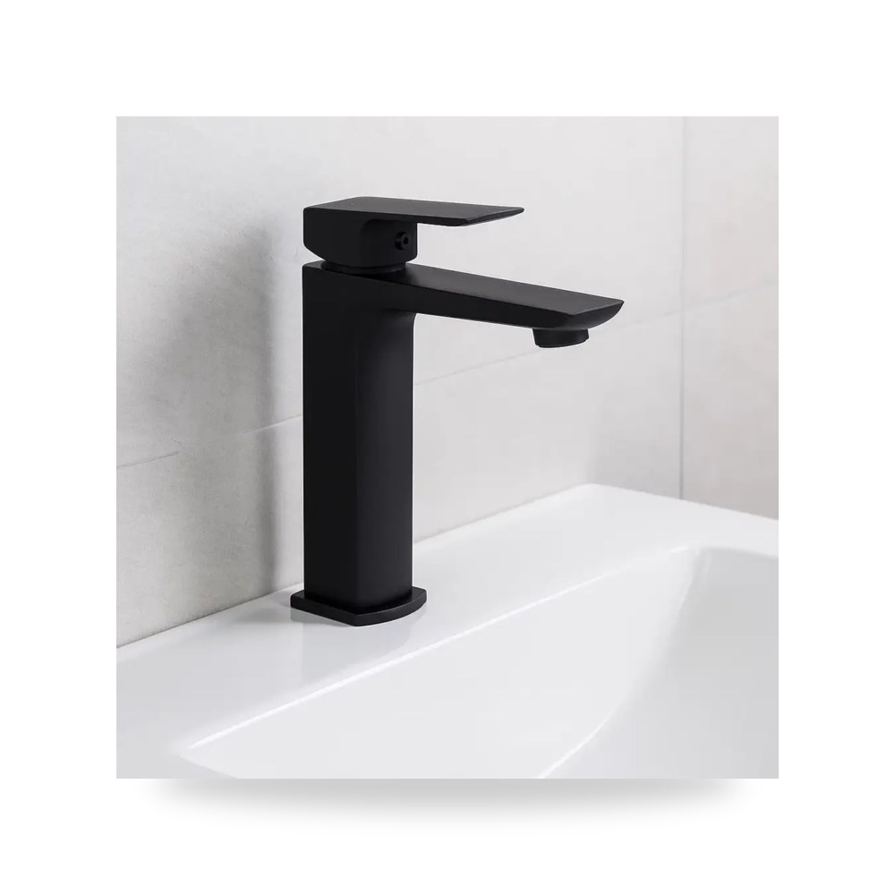 خلاط مغسلة قصير مربع مع هراب اسود موديل 8TU - M3021A - BK3