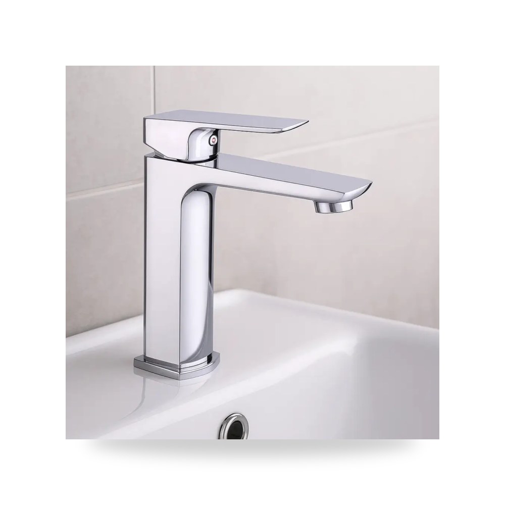خلاط مغسلة قصير مربع مع هراب كروم موديل 8TU - M3021A - CH3
