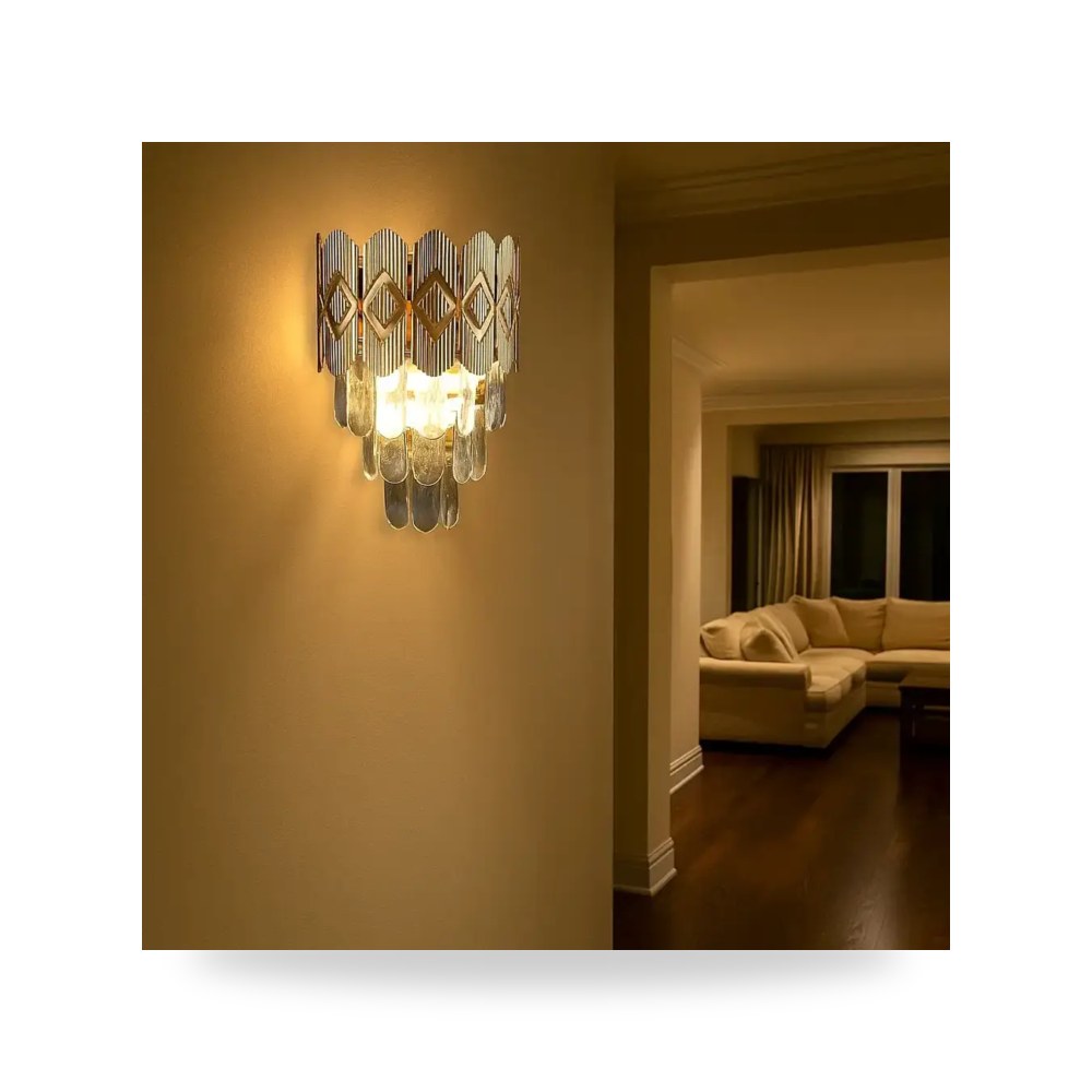 إنارة جدارية كلاسيك ذهبي موديل 8WA - D6302 - 2W - GD3