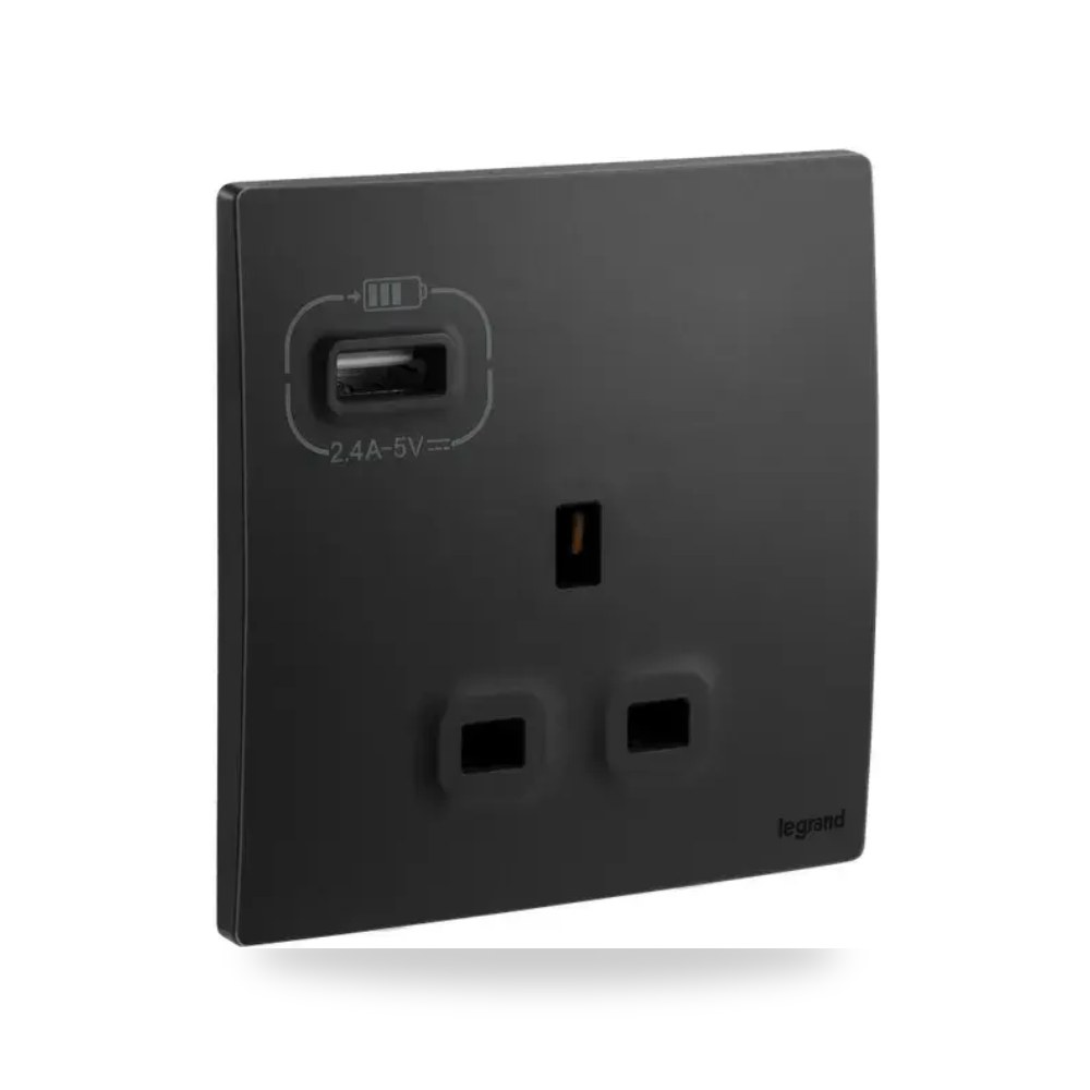 فيش ثلاثي مع USB ليجراند ماليا أسود لايت موديل 14419