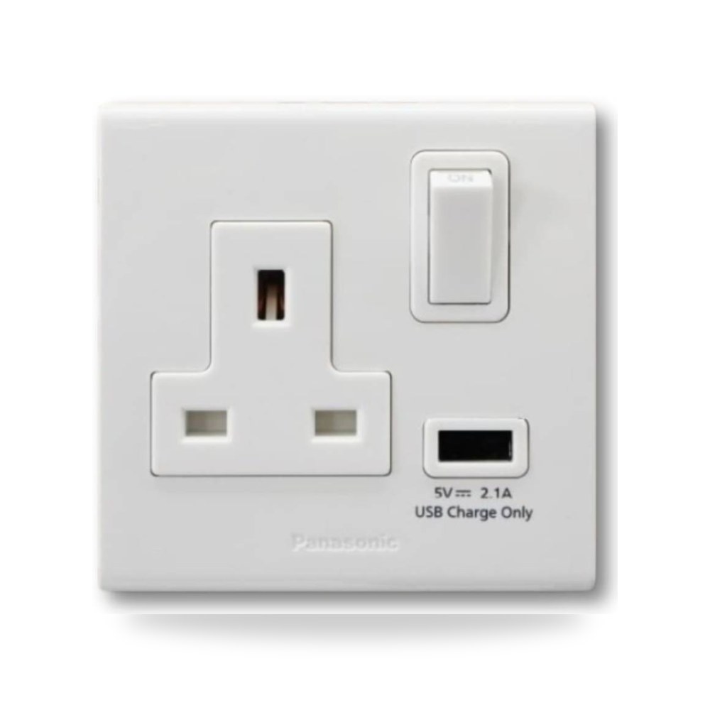 فيش ثلاثي مع USB باناسونيك تايلاندي ابيض لايت موديل 11912