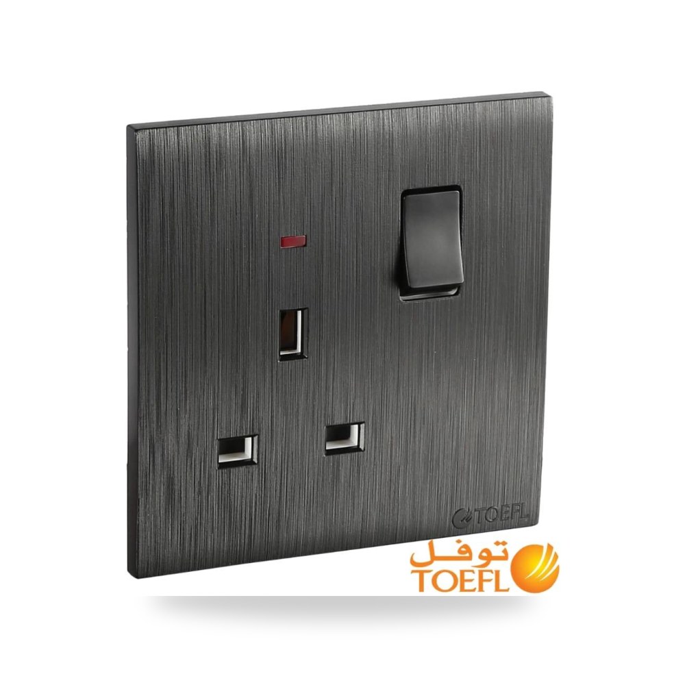 فيش ثلاثي مع مفتاح 13 امبير اسود بيانو موديل 14875