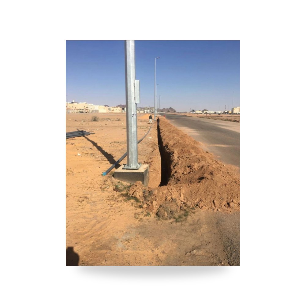 صاري وبرج إنارة هاي ماست للمشاريع والمطارات مصنع العتيبي لأعمدة الإنارة (Al-Otaibi Poles)