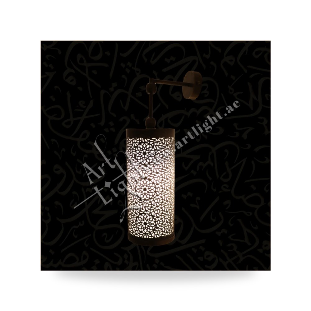 أبليك جداري نحاسي كلاسيكي فاخر بذراع ديكوري آرت لايت (Art Light) - للإنارة الفاخرة