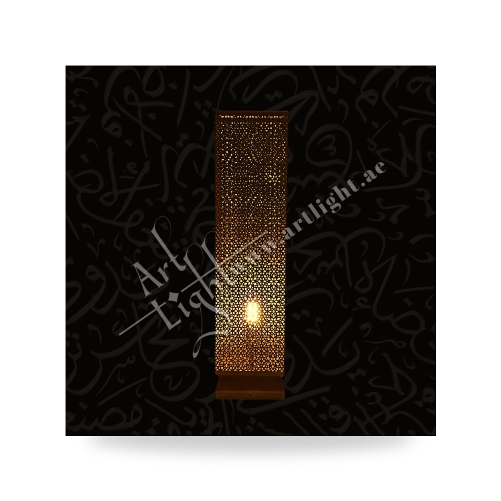 مصباح أرضي ستاند نحاسي فاخر بقاعدة ثقيلة آرت لايت (Art Light) - للإنارة الفاخرة والمعمارية