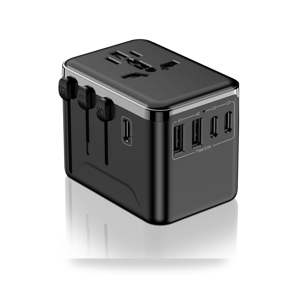 محول سفر عالمي مع 2 USB و3 منافذ نوع C نيكومي